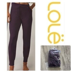 Brand new  LOLE women’s lounge pants with pockets . Size small